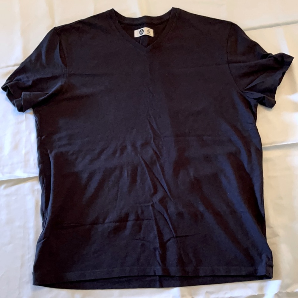 American Giant Vneck Tee - XL Black